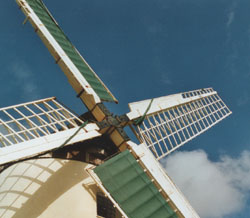 Melin Llynnon iron cross and wind sails showing the weather twist. Photo: © 2000 D. Perkins.